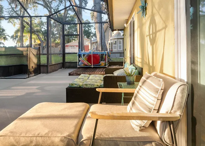 Heated Pool With Lanai- 10Min From Beach- Lots Of Amenities
