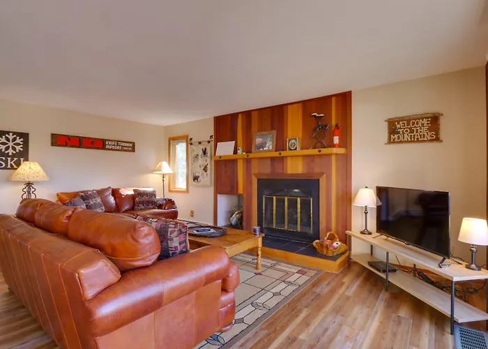 Silverthorne Condo: Patio, Mtn Views, Pool Access!