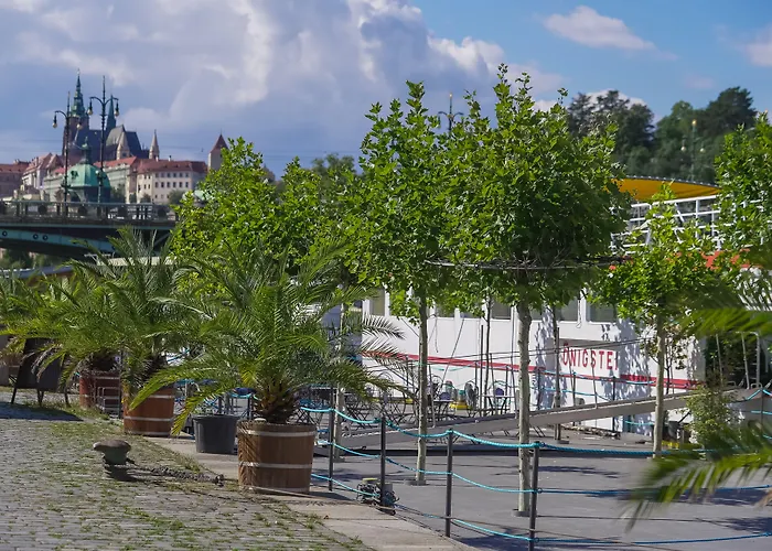 Hotel nahe College: River hotel KÖNIGSTEIN