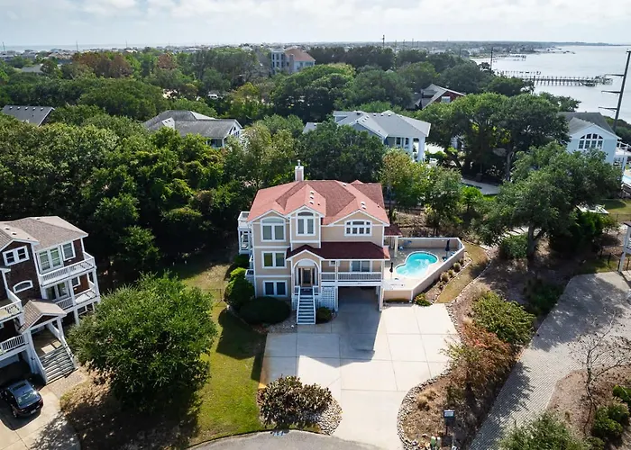 New Listing Game Room Private Pool & Hot Tub