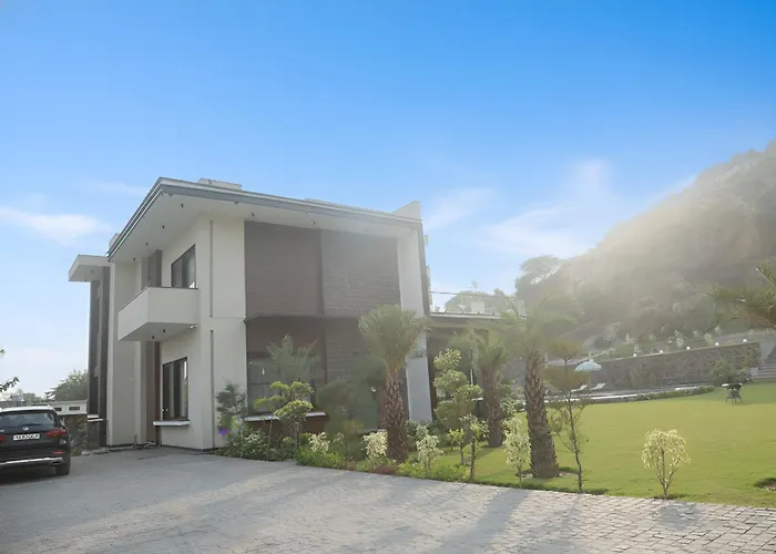 Sidneyland Hill Retreat Beside The Aravallis Amidst Nature
