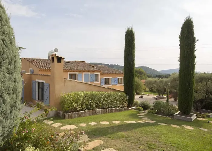 A Serene Luxury Villa In The Heart Of Provence