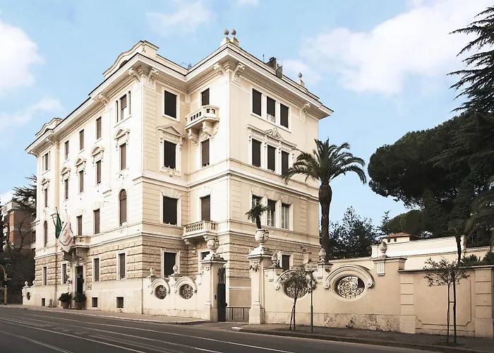 Lodge: Aldrovandi Residence City Suites