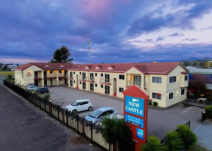 Hotels Close to Airport New Castle Motor Lodge