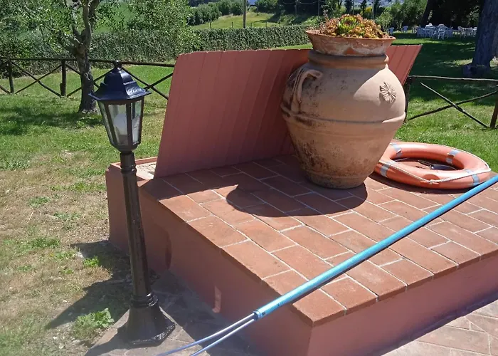 Agritur Villa Osvaldo Castiglione del Lago Perugia Piscina acqua salata possibilità colazione