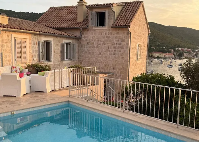 Jasmine Villa Luxury House With Private Pool, Spacious Terraces And Spectacular Sea Views
