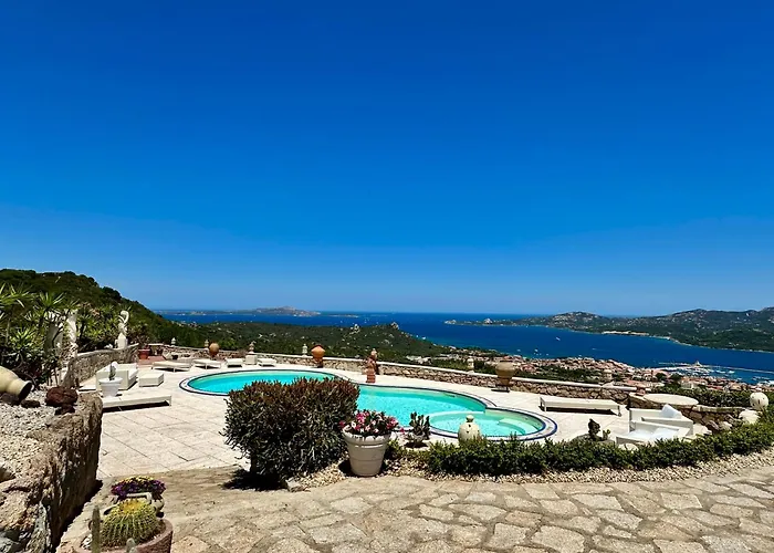 Villa Ventu di Mari , Caprera&Islands View, Heated Pool, Hot Tub, Infinity Sea View