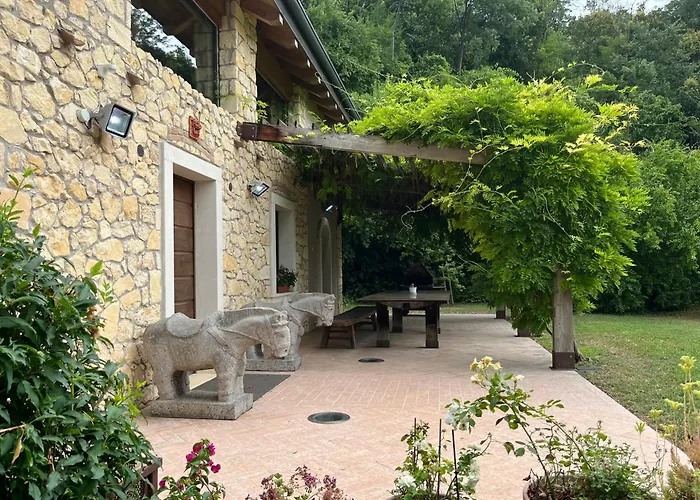 Large Villa Between Verona And Venice