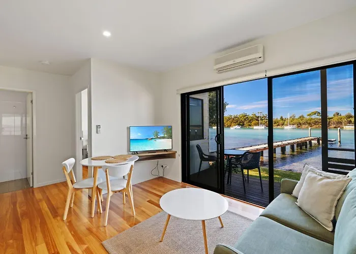 Anglesea Waterfront Bungalow By Book Jervis Bay