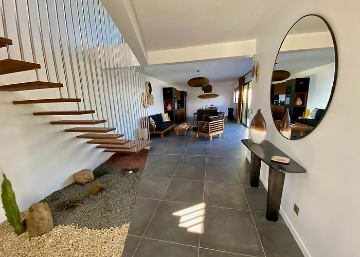 VILLA AURORA luxe, superbe vue mer et piscine au sel