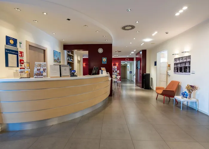  Best Western Palace Inn