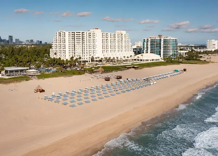 Pet Friendly hotel: Fort Lauderdale Marriott Harbor Beach Resort & Spa