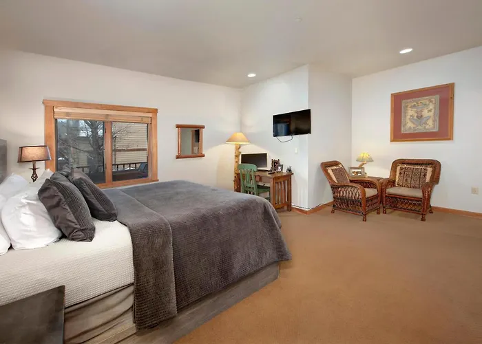 Arapahoe Lodge 1 Bed 2 Bath Aljd