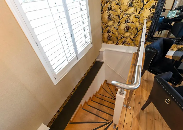 Clifton YOLO Spaces - Clifton Boutique Apartments