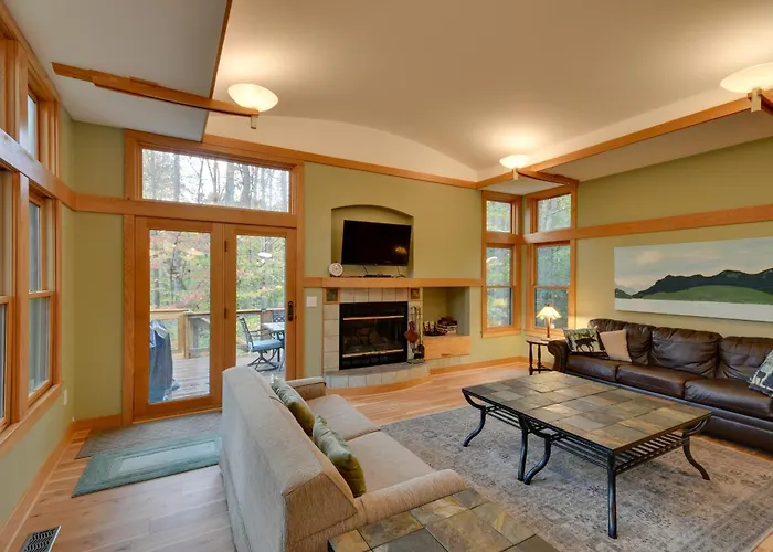 Home W/ Game Room & Rumbling Bald Resort Perks!