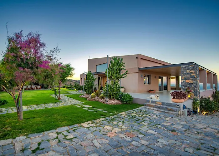Mama Georgia'S Villa