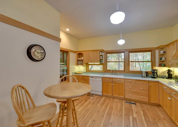 Home W/ Game Room & Rumbling Bald Resort Perks!