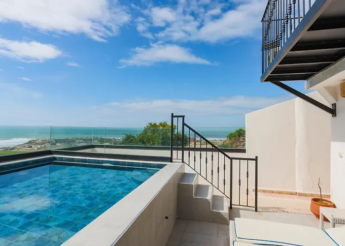Villa vue mer TAMRAGHT avec piscine et terrasses 15 lits