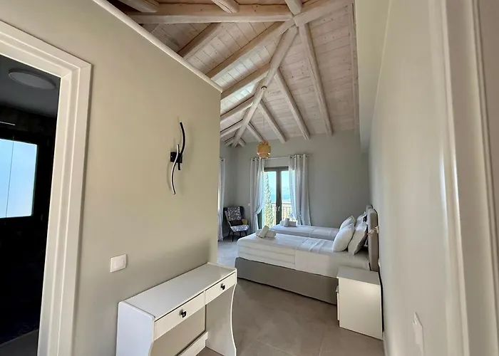 Seaforest Villa, Grand New! 2 Km From Beach