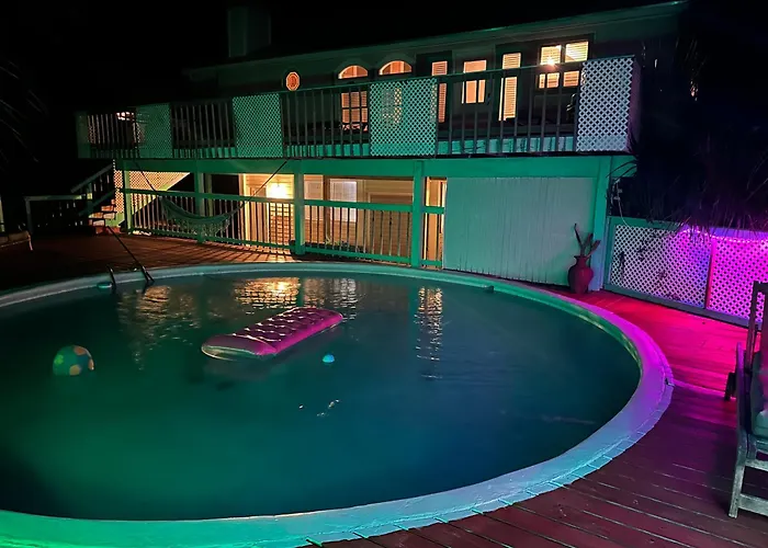Fun Beach House With Pool Alligator Point