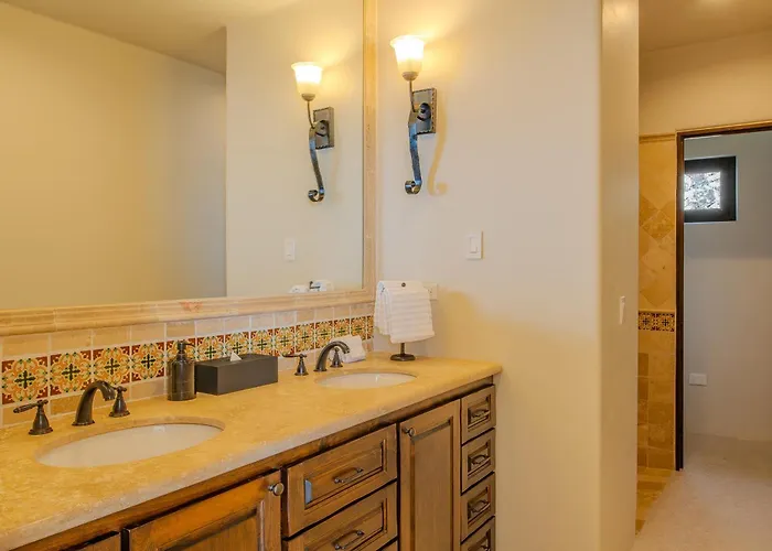 Villas Del Mar Fully Staffed And Access To Golf & Palmilla Dunes Club