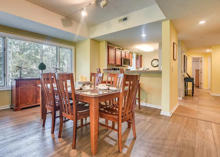 Golf Course Home W/ Balcony In North Myrtle Beach!