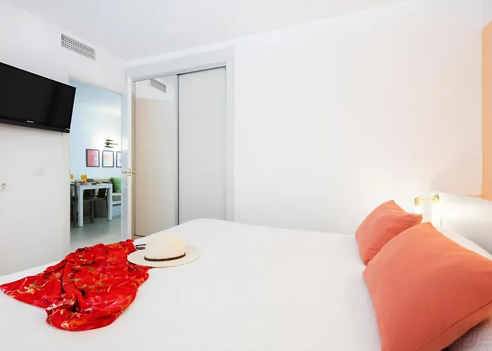 Apartment: Flor Los Almendros Apartamentos