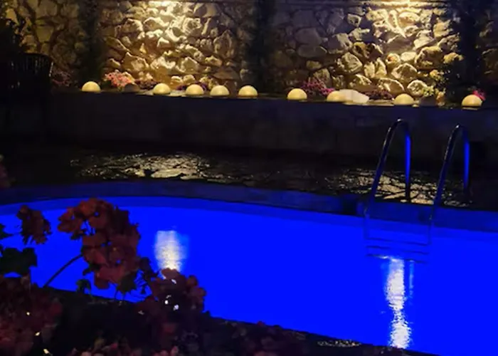 Athenea Villas, Private Pools & Gardens
