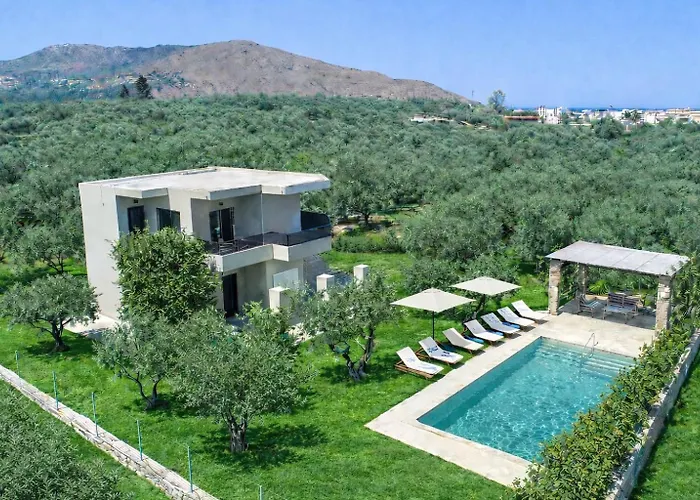 Luxury Villa Marian With Private Pool And Jacuzzi Near The Beach Of Georgioupoli