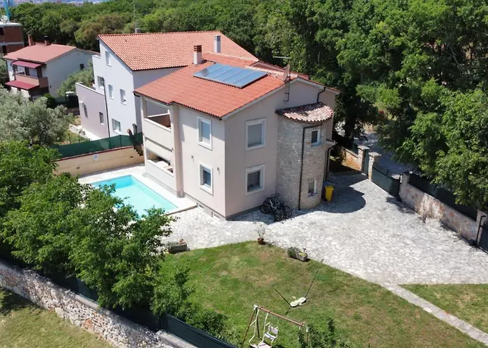 Family villa Oaza in Pula