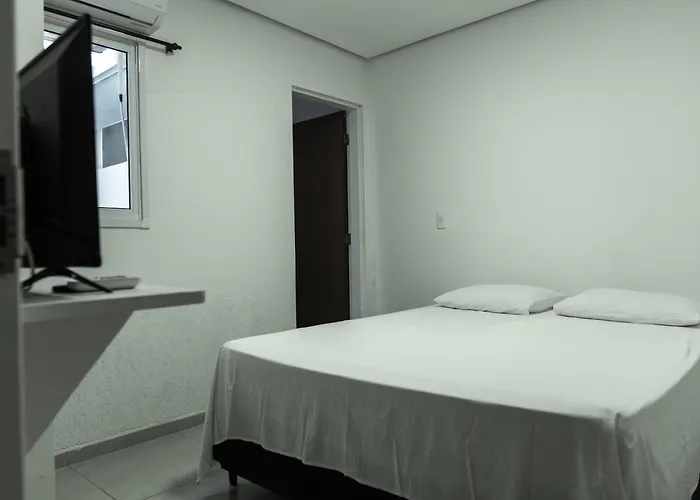 Alojamento com o café da manhã Apenas: Casa do Favacho Suítes