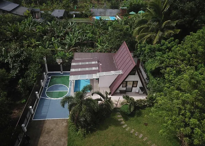 Private Villa In Tagaytay With Private Pool And Basketball Court Lmn Place