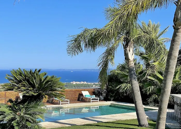 Mas Des Iles D'Or - Vue Mer Unique, Piscine Chauffee, Jacuzzi, Tennis