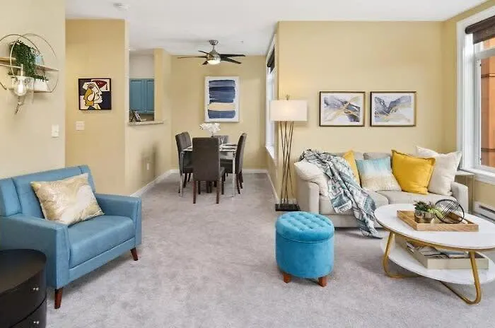 Amazing Courtyard View Dt Parking Tub Pool 99 Ws