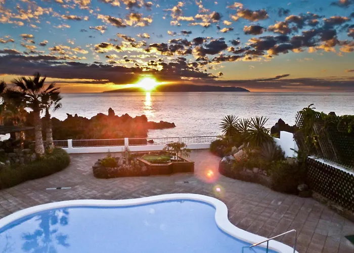 Villa Atlantis - Luxury Oceanfront Villa - Next To The Beach