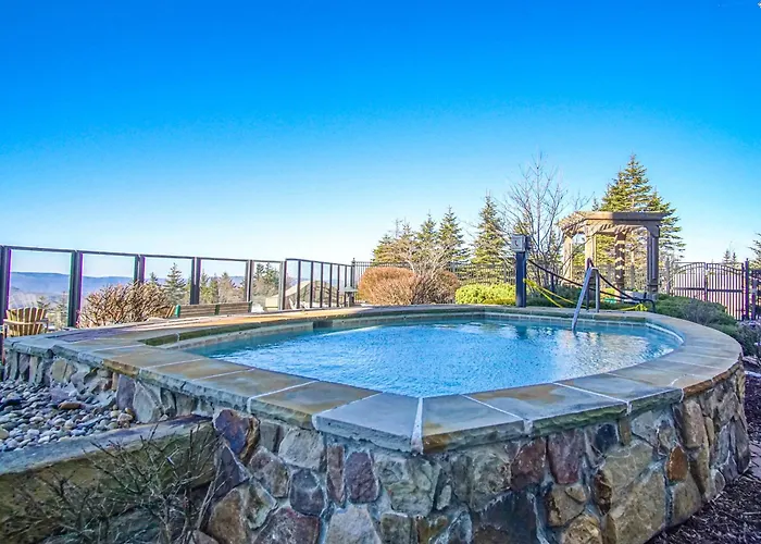 2 Bedroom Seneca Condo 200 Beautiful Vista Views