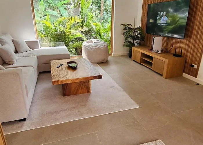 Taman Villa - Luxury Tropical Villa