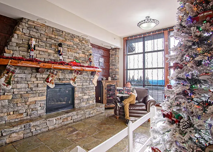2 Br: Rimfire 214 - Great Western Views On Large Deck Corner Unit