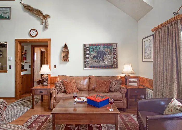 Autumn Mountain Stay | Whistlepunk 32, 4Br + Loft