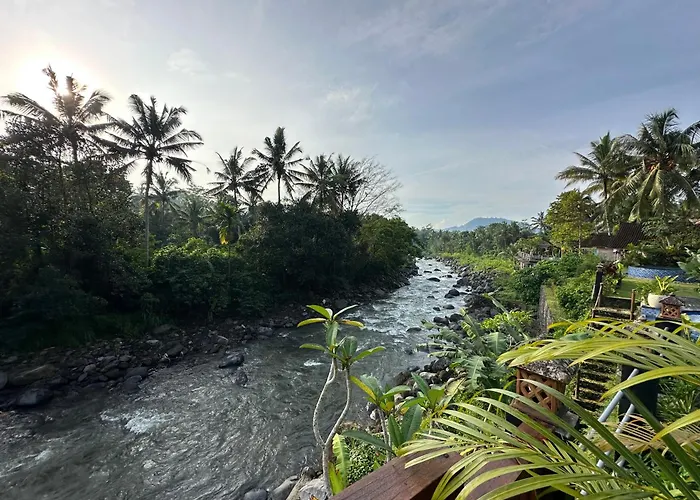 Uma Swari Suites Villa Sidemen