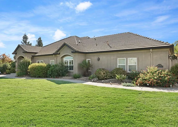 Oasis On The Vine - Custom Luxury Resort Amenities