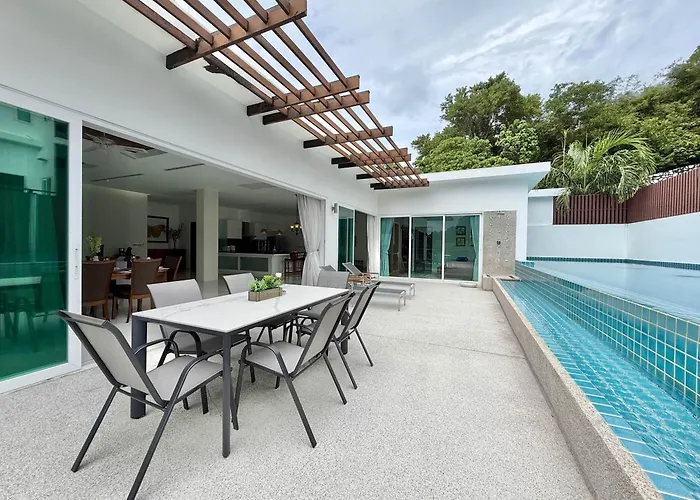 Kamala Seaview - 3 Bedroom Private Pool Villa