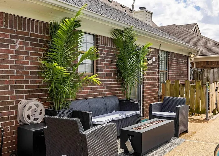 Cori'S Pool House