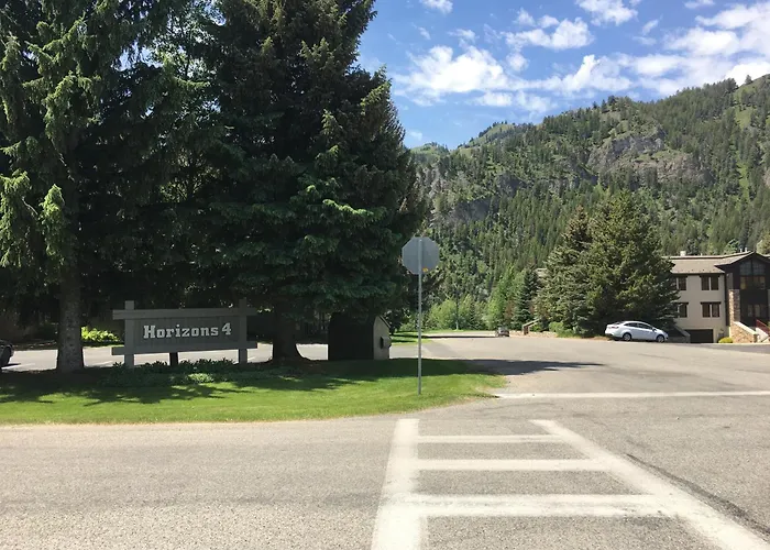 Sv118 - Walk To Lifts & Town - Hot Tub & Pool