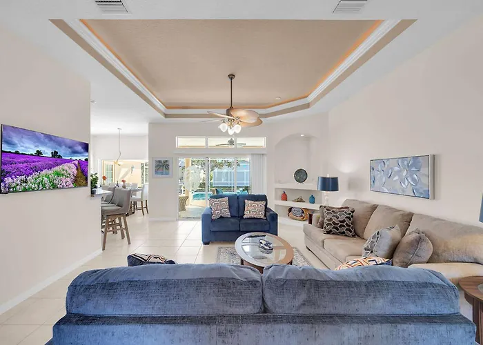 Modern Pool Home|Game Room|Workspace & Near Beach