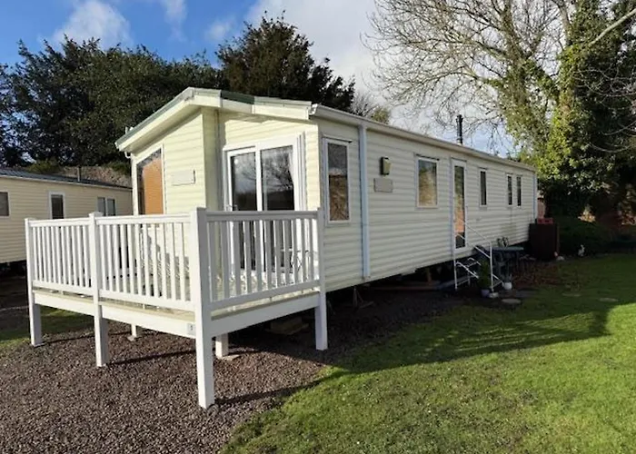 Cabin Sleeps 5-6 Patio Pets Edinburgh Festival