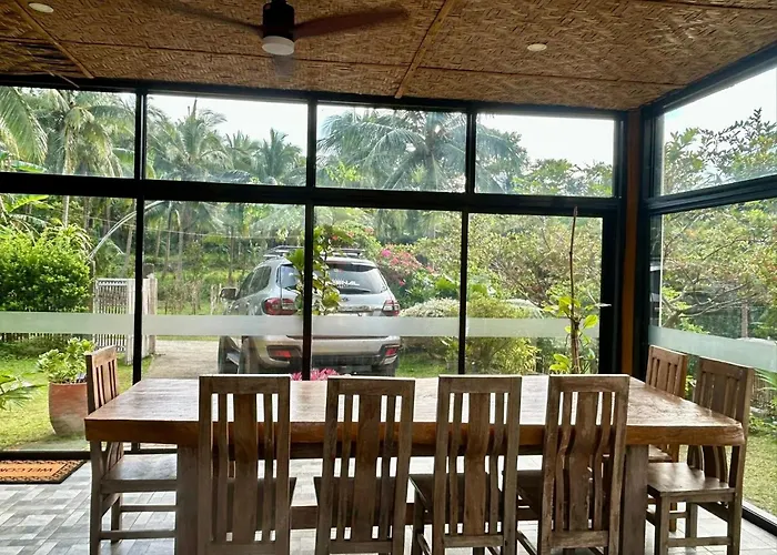 Farm Villa Near Tagaytay
