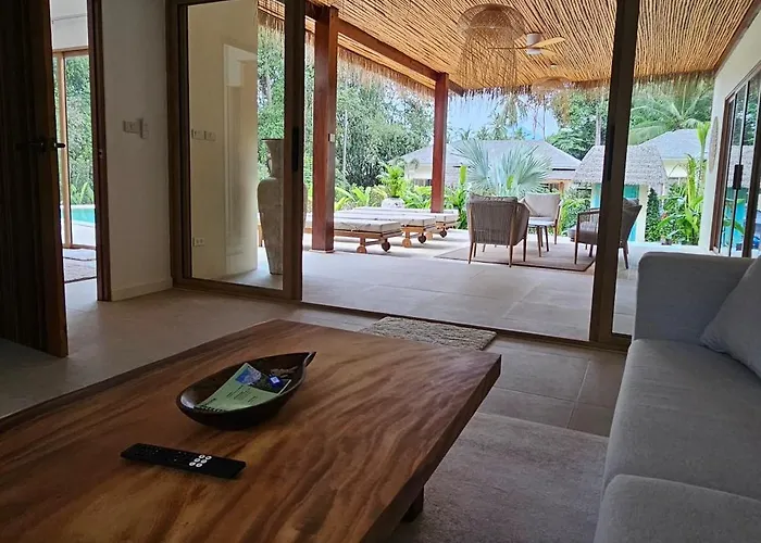 Taman Villa - Luxury Tropical Villa