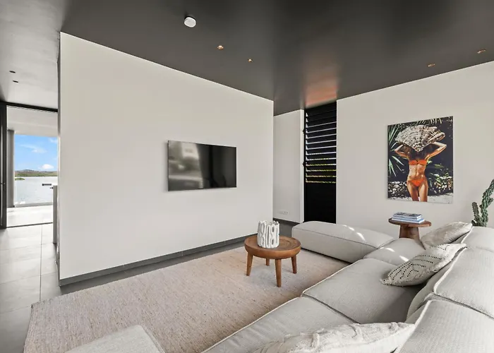 The Wave Villa & Apartments - By Lxryhome
