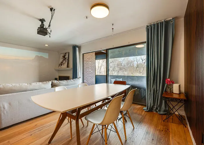 1 Mi To Cu Boulder! Walkable Condo W/ Indoor Pool